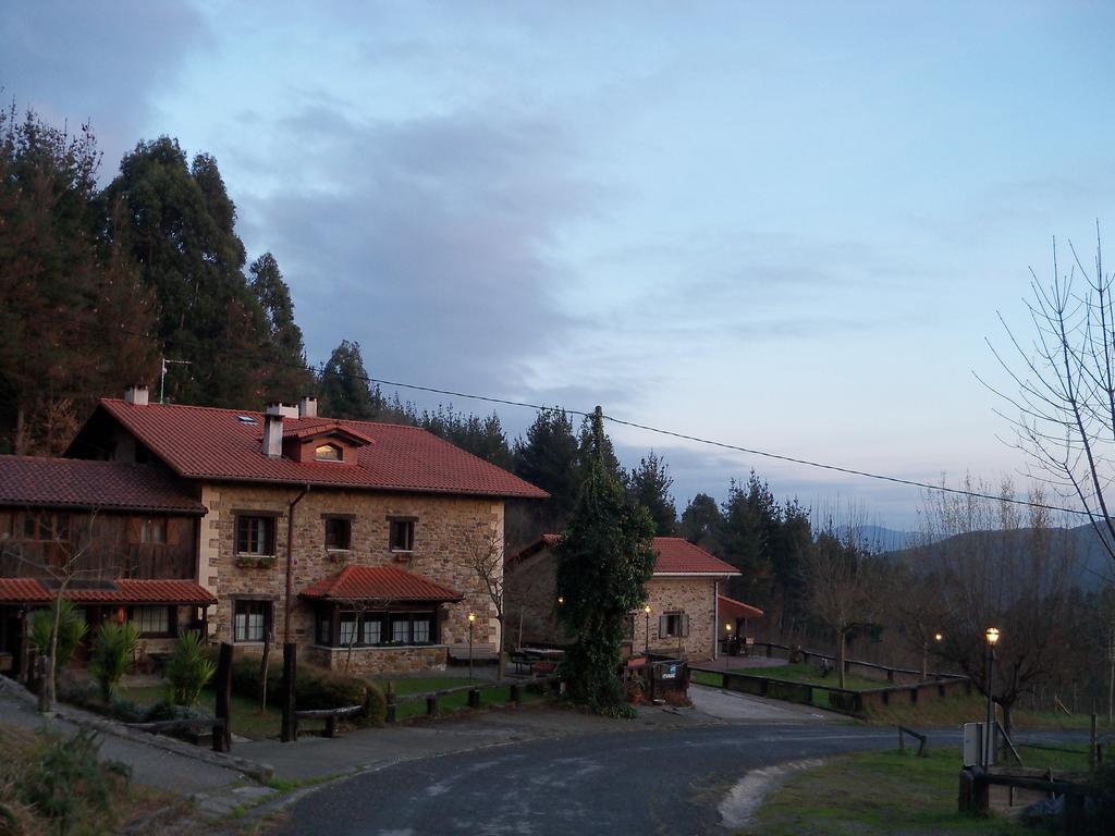Agroturismo Iturbe Axpe de Busturia Exteriör bild